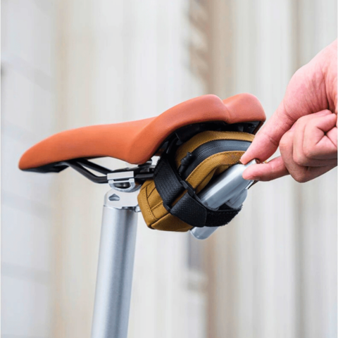 自転車用サドル下ポーチ — 軽量、耐久性があり、取り付けが簡単