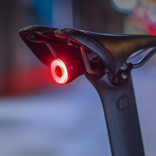 Faro Posteriore LED Con Sensore Di Freno Intelligente — Ideale Per Percorsi Urbani E Sportivi 