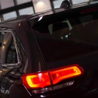 لوحة LED إيموجي متحركة للسيارة — تصميم حديث وتفاعلي 