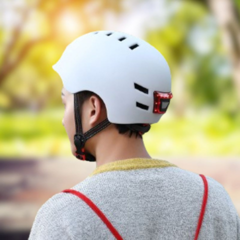 Casco de bicicleta urbano – Con iluminación LED delantera y trasera 